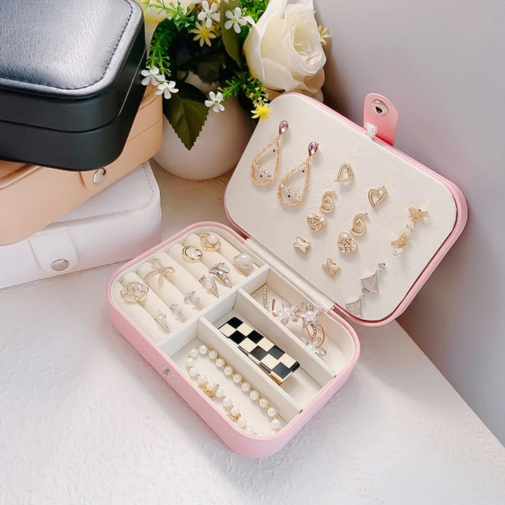 Graceful Nest Chic & Secure Travel Jewelry Box