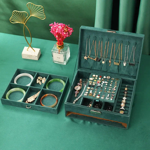 Graceful Nest green Emerald Elegance Jewelry Box